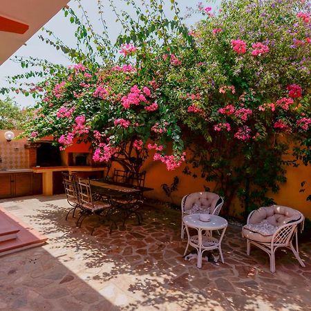 Il Piccolo Giardino Rooms & Breakfast Виласимиус Екстериор снимка