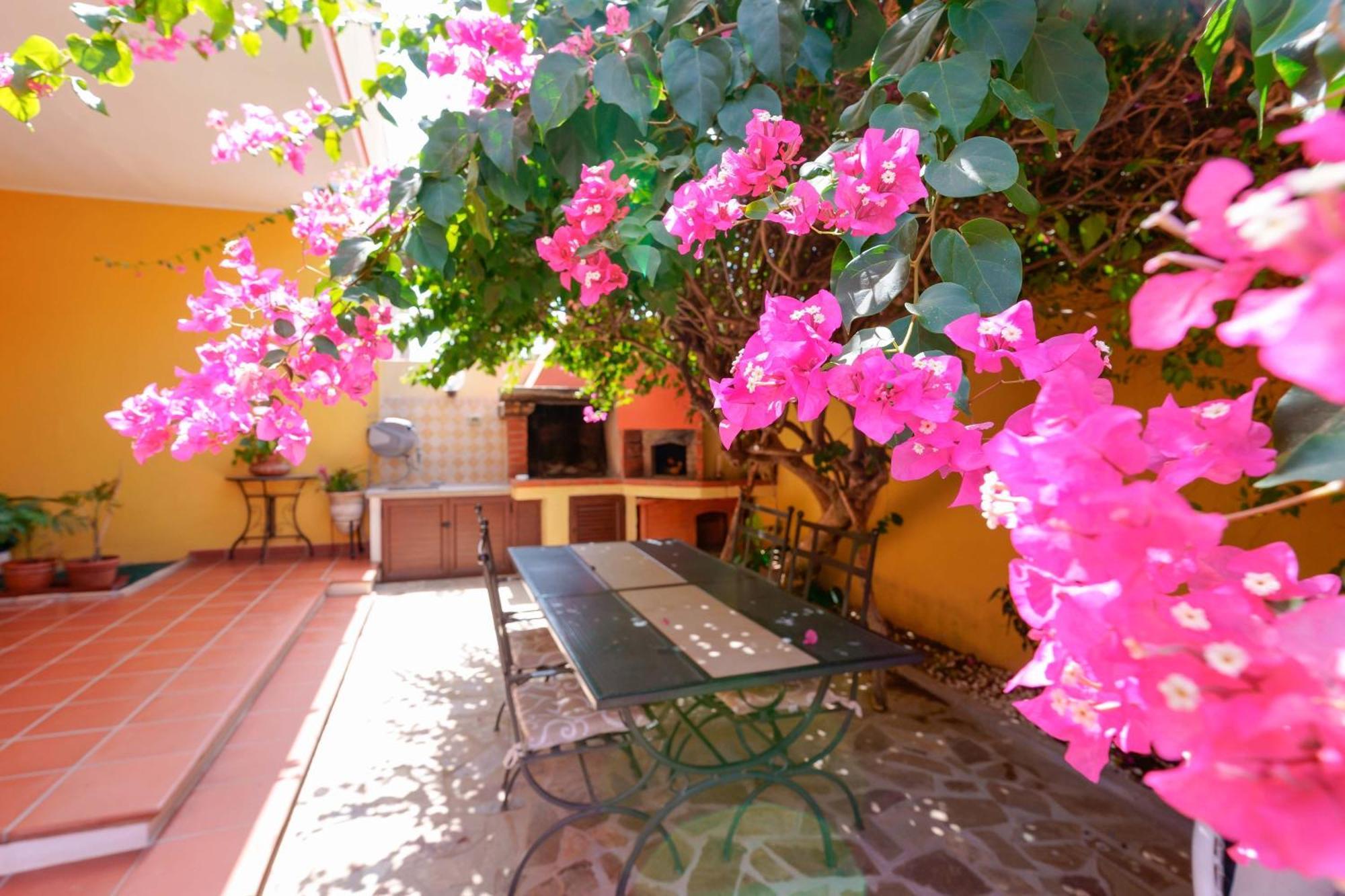 Il Piccolo Giardino Rooms & Breakfast Виласимиус Екстериор снимка