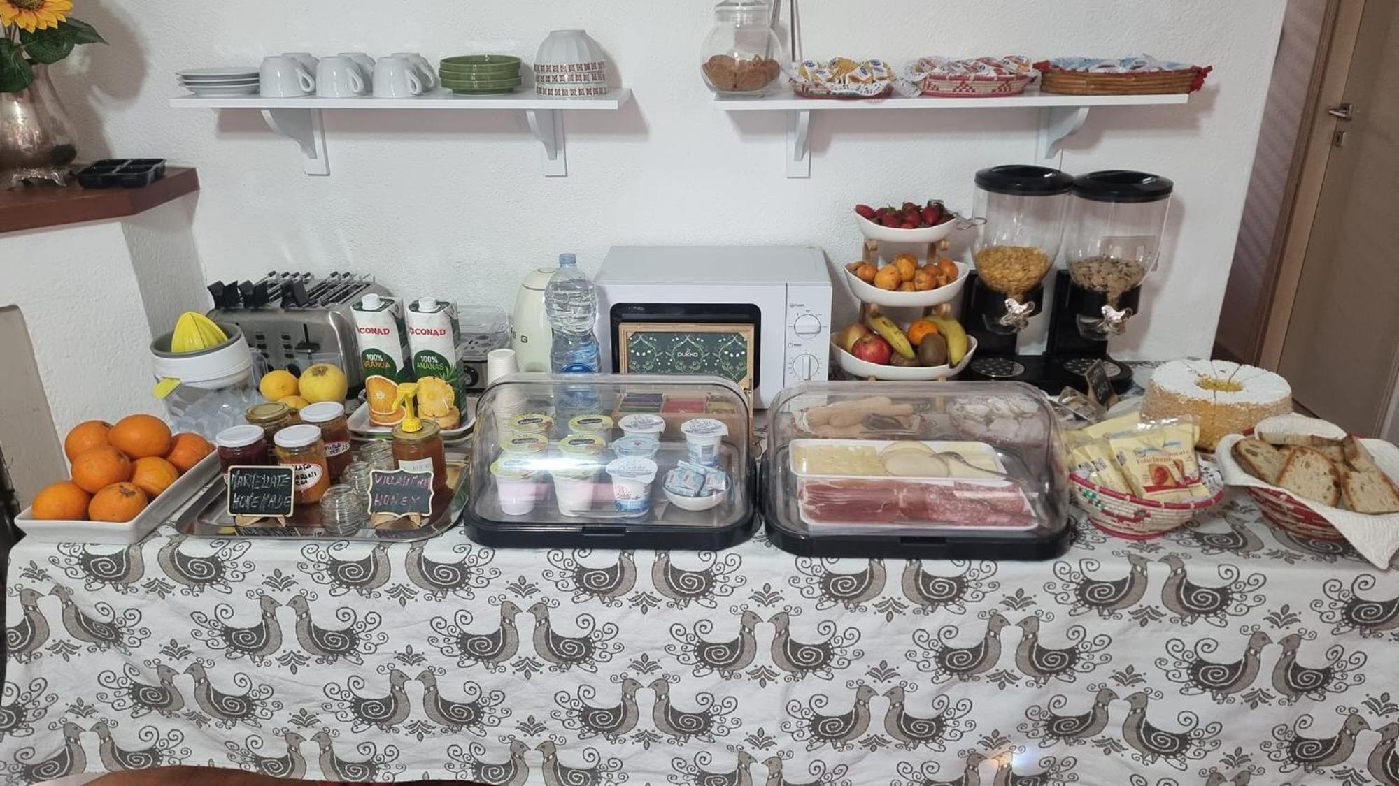 Il Piccolo Giardino Rooms & Breakfast Виласимиус Екстериор снимка